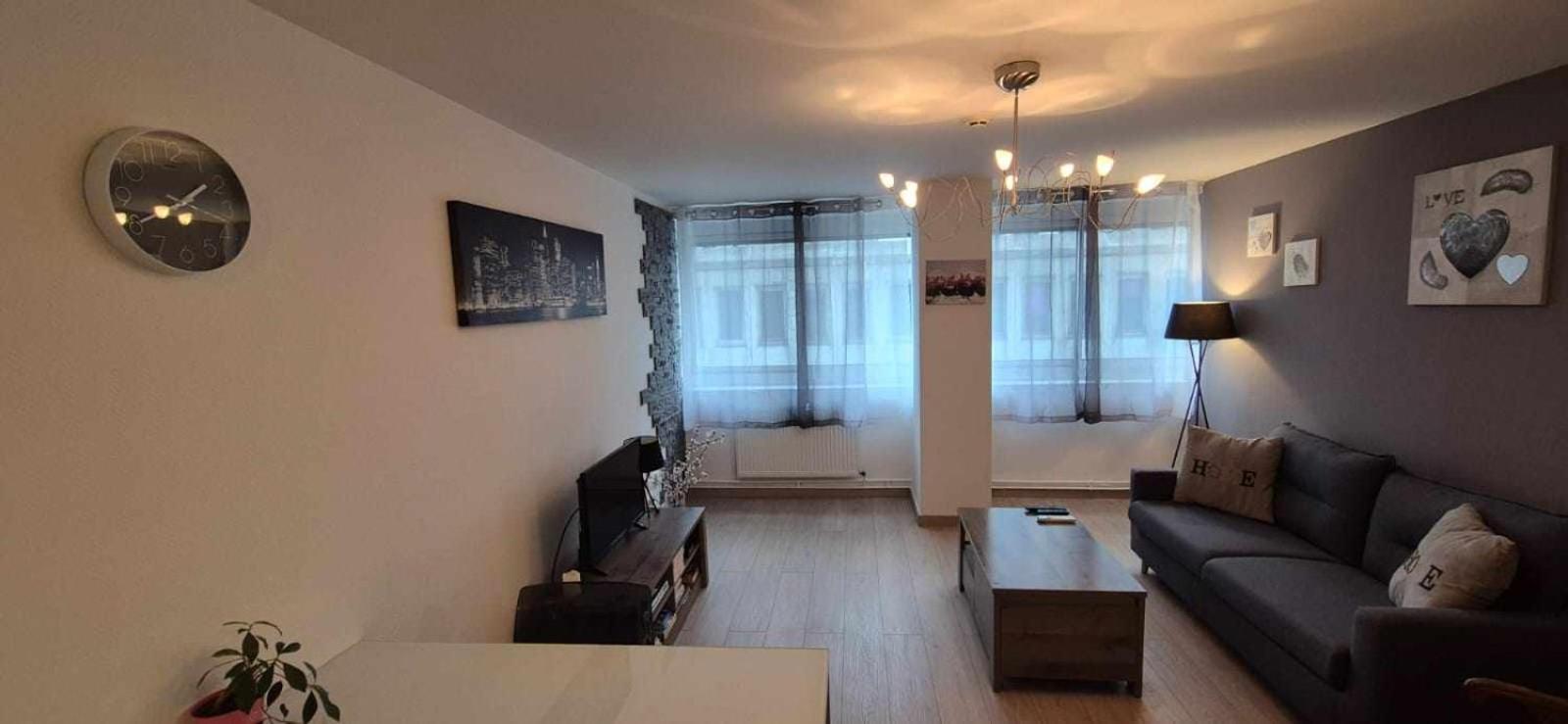 Nouveau !! Appartement Confortable Totalement Renove Avec Parking Gratuit - Hypercentre De Нанси Екстериор снимка