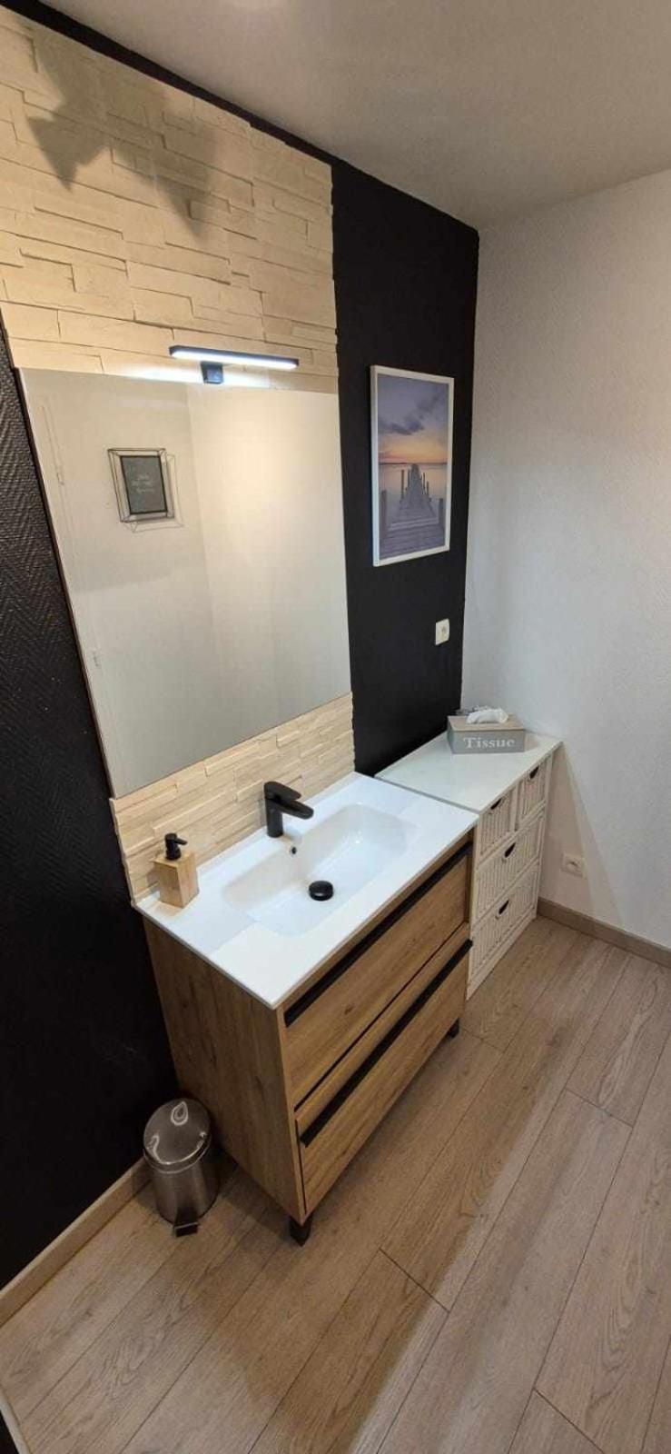 Nouveau !! Appartement Confortable Totalement Renove Avec Parking Gratuit - Hypercentre De Нанси Екстериор снимка