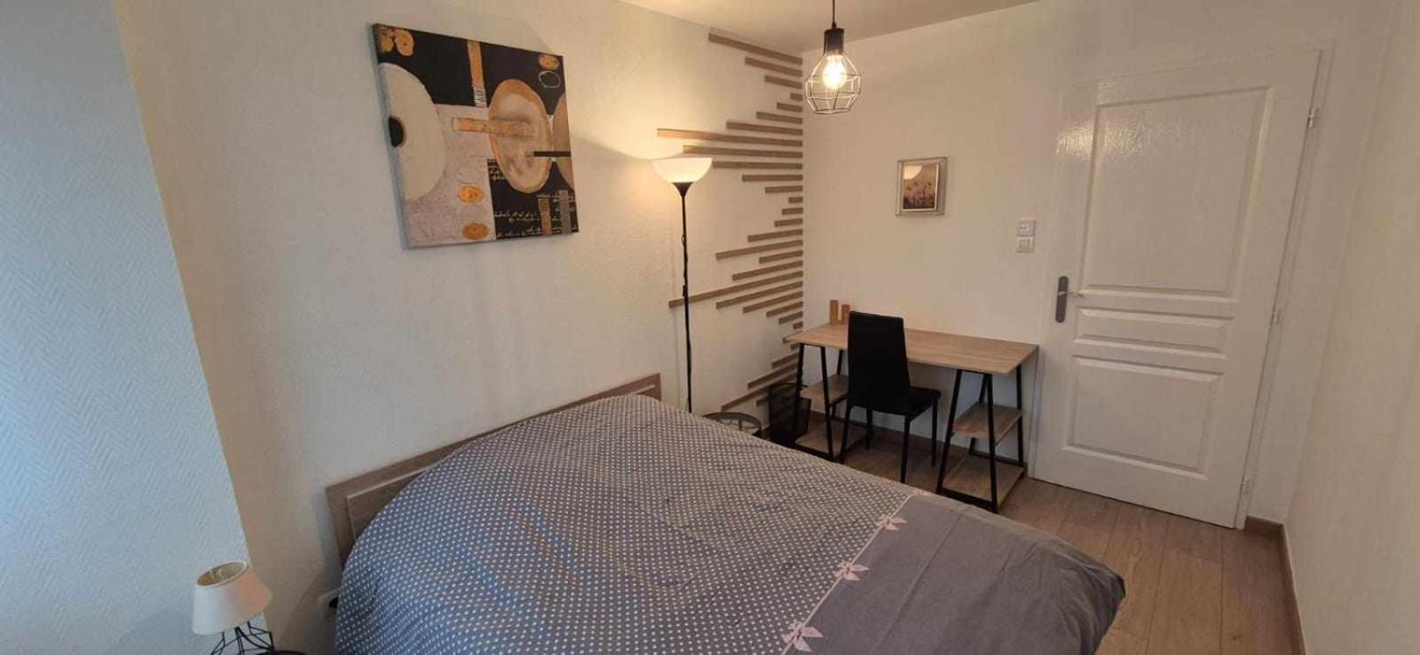 Nouveau !! Appartement Confortable Totalement Renove Avec Parking Gratuit - Hypercentre De Нанси Екстериор снимка